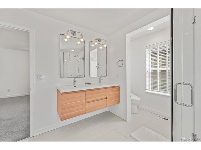 9457 E 52nd Ave, Denver, CO 80238