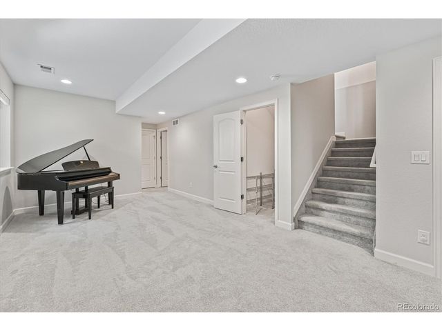 9457 E 52nd Ave, Denver, CO 80238