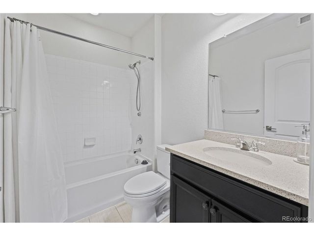 9457 E 52nd Ave, Denver, CO 80238