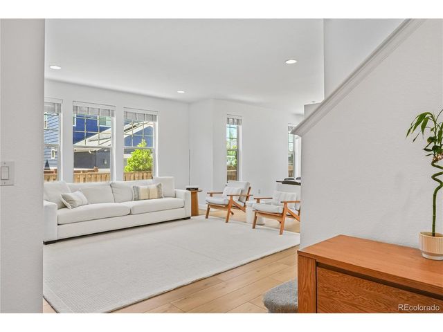 9457 E 52nd Ave, Denver, CO 80238