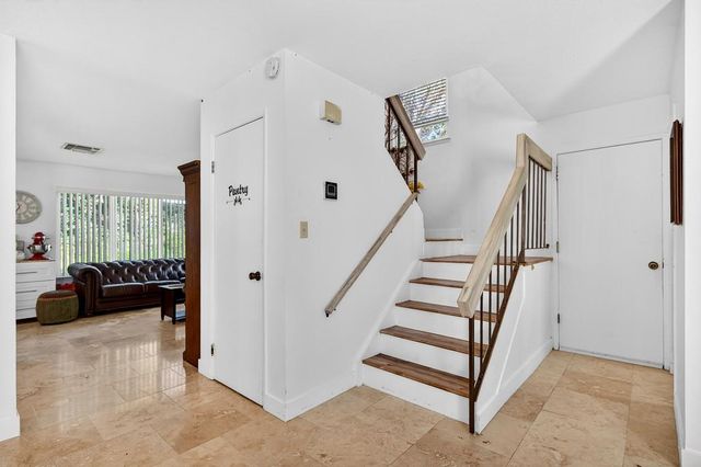 6457 Silk Wood Way, Citrus Heights, CA 95621