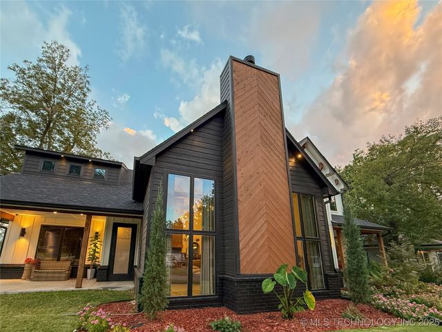 523 E College Street, Broken Arrow, OK 74012