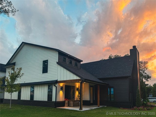 523 E College Street, Broken Arrow, OK 74012