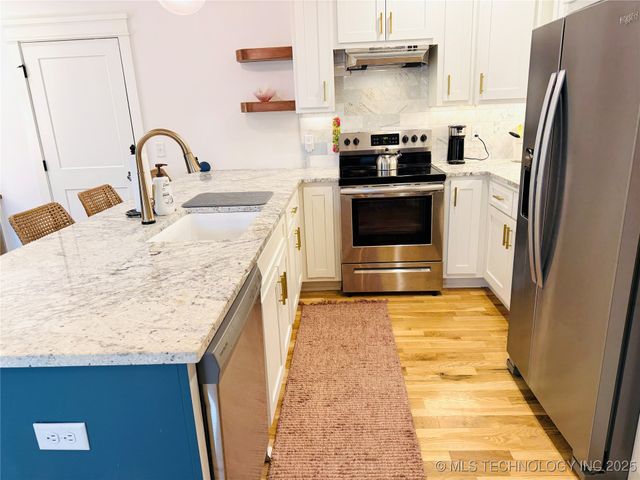 523 E College Street, Broken Arrow, OK 74012