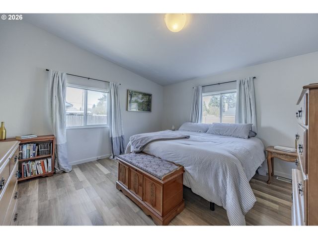 3007 River Rd, Eugene, OR 97404