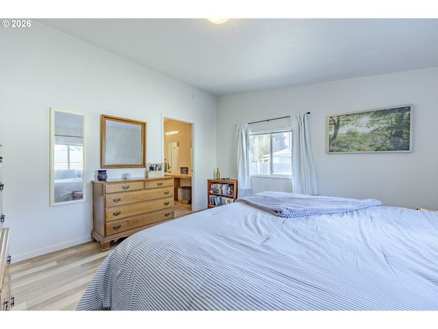 3007 River Rd, Eugene, OR 97404