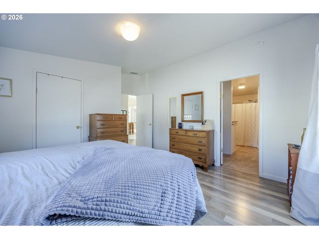 3007 River Rd, Eugene, OR 97404