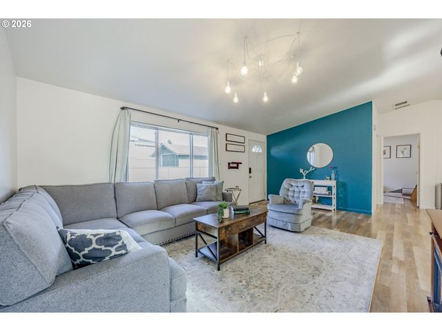 3007 River Rd, Eugene, OR 97404