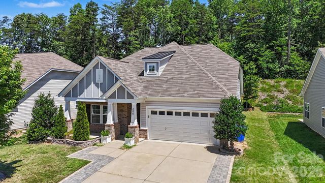 204 Paradise Hills Circle, Mooresville, NC 28115