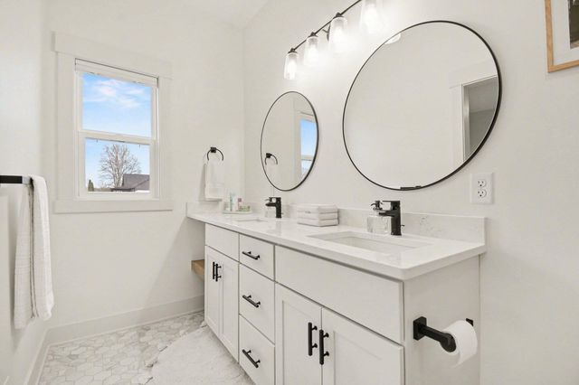 3382 13th Street, Wayland, MI 49348