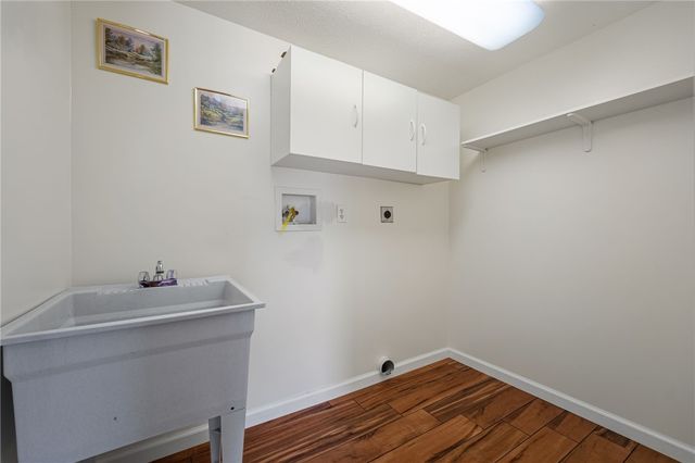 1342 Morgan Cir, North Strabane, PA 15317