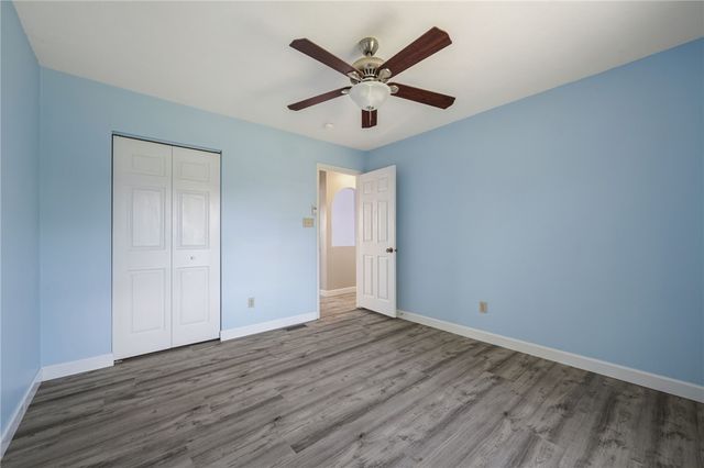1342 Morgan Cir, North Strabane, PA 15317