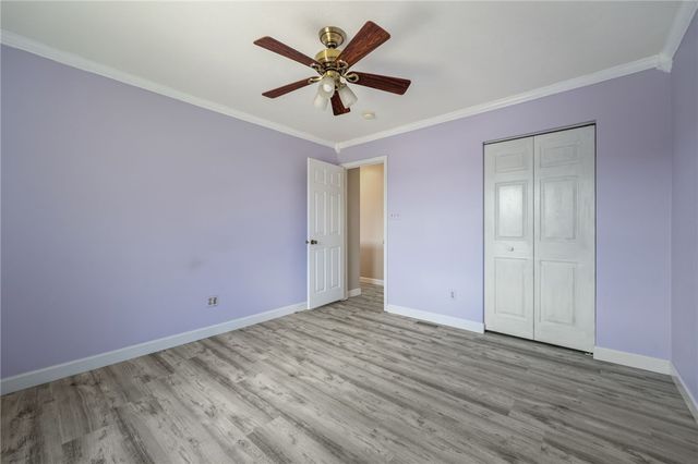 1342 Morgan Cir, North Strabane, PA 15317