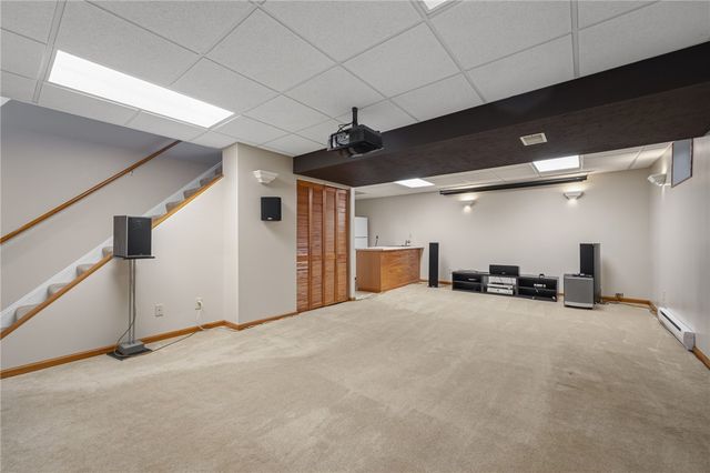 1342 Morgan Cir, North Strabane, PA 15317