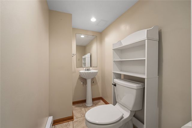 1342 Morgan Cir, North Strabane, PA 15317