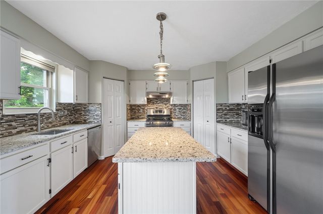 1342 Morgan Cir, North Strabane, PA 15317