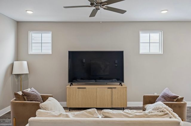 2129 Barringer Ln, Murfreesboro, TN 37128