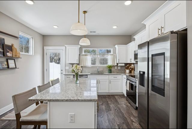 2129 Barringer Ln, Murfreesboro, TN 37128