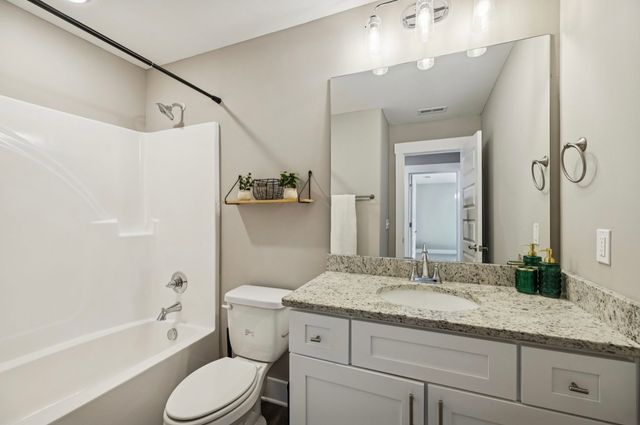 2129 Barringer Ln, Murfreesboro, TN 37128