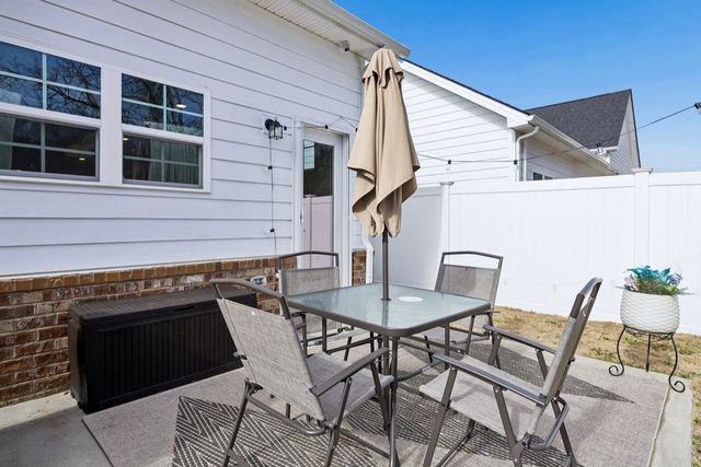 2129 Barringer Ln, Murfreesboro, TN 37128