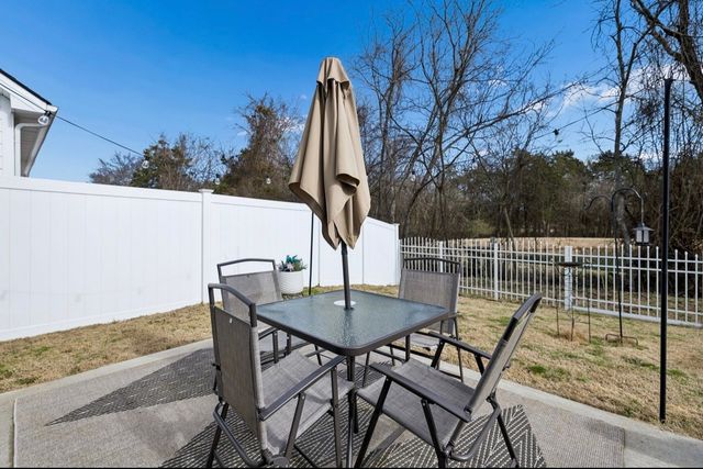 2129 Barringer Ln, Murfreesboro, TN 37128