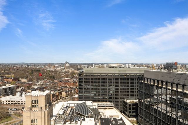 188 Brookline Ave 26G, Boston, MA 02215