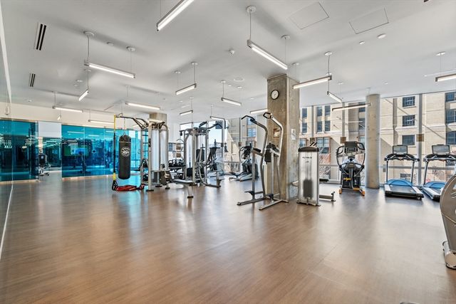 188 Brookline Ave 26G, Boston, MA 02215