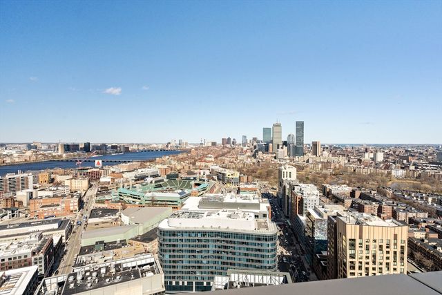 188 Brookline Ave 26G, Boston, MA 02215