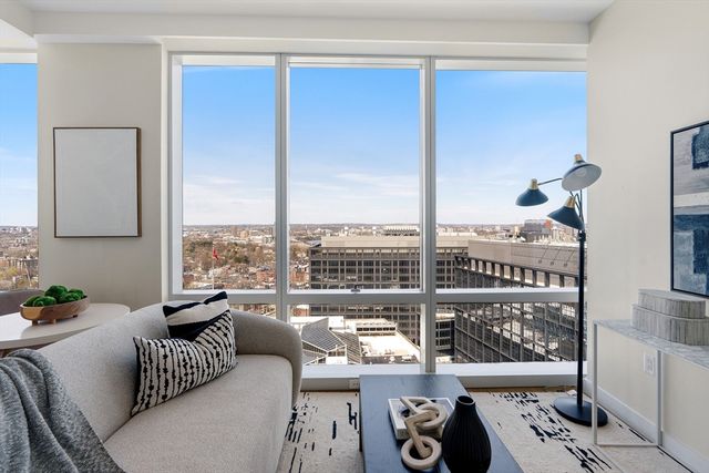 188 Brookline Ave 26G, Boston, MA 02215