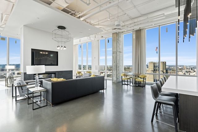 188 Brookline Ave 26G, Boston, MA 02215