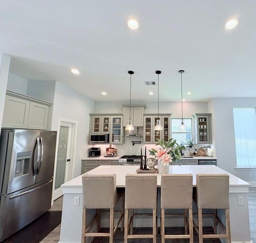 55 Ruskin Drive W, Montgomery, TX 77356