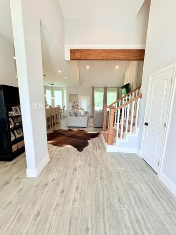 55 Ruskin Drive W, Montgomery, TX 77356