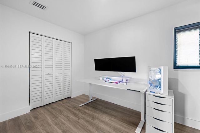 10111 Jamaica Dr, Cutler Bay, FL 33189