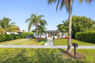 10111 Jamaica Dr, Cutler Bay, FL 33189