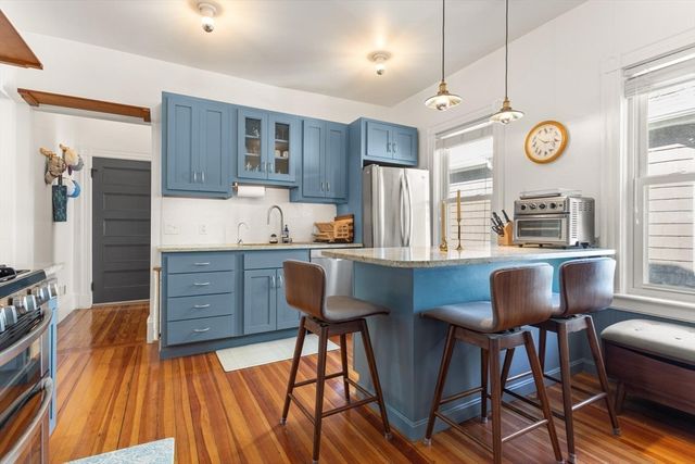 29 Windsor 29, Somerville, MA 02144