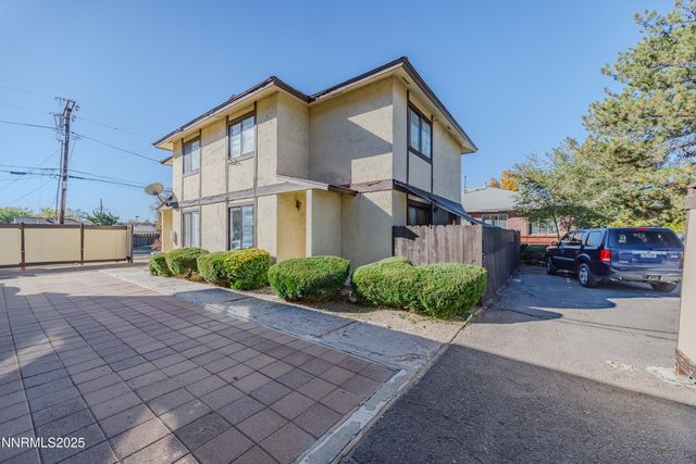 1541 G Street, Sparks, NV 89431