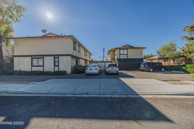 1541 G Street, Sparks, NV 89431