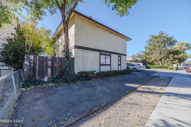 1541 G Street, Sparks, NV 89431