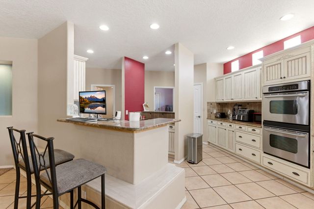 1161 Canal Boulevard SW, Los Lunas, NM 87031