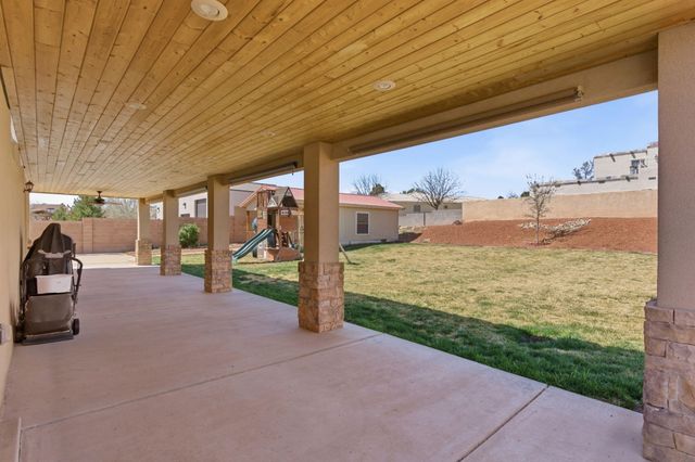 1161 Canal Boulevard SW, Los Lunas, NM 87031