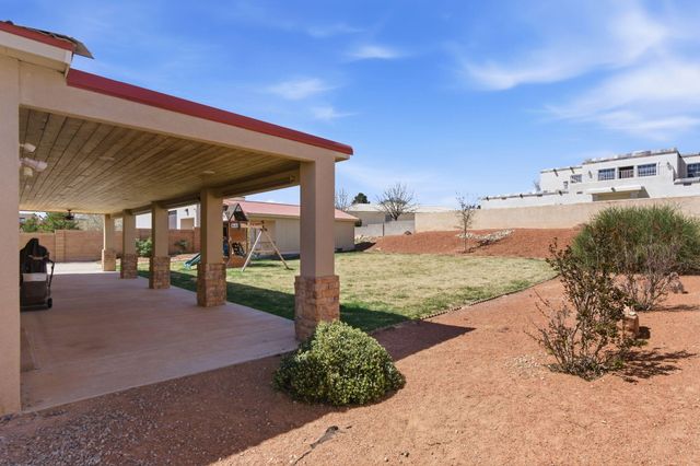 1161 Canal Boulevard SW, Los Lunas, NM 87031