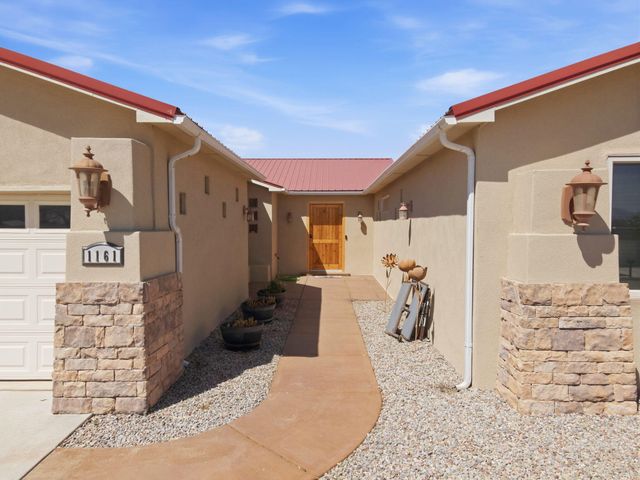 1161 Canal Boulevard SW, Los Lunas, NM 87031