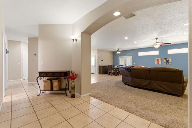 1161 Canal Boulevard SW, Los Lunas, NM 87031