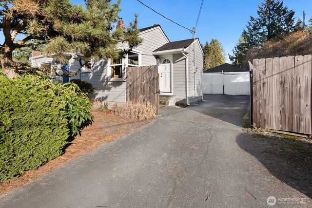 13240 3rd Avenue NW, Seattle, WA 98177