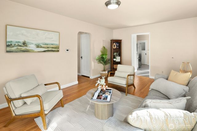 13240 3rd Avenue NW, Seattle, WA 98177