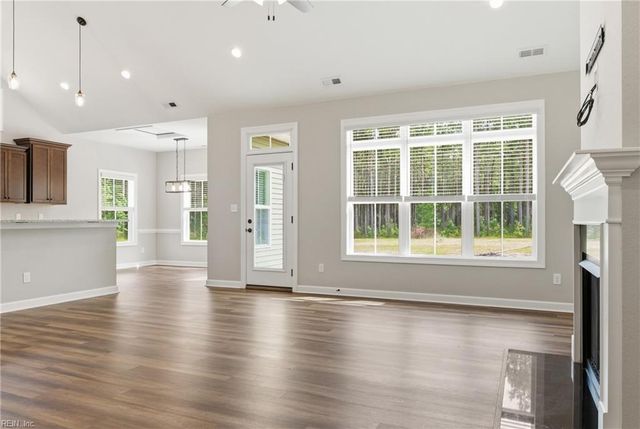 5055 Mineral Spring RD, Suffolk, VA 23438