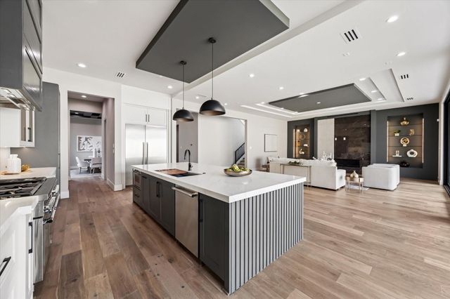 2120 Branard Street, Houston, TX 77098