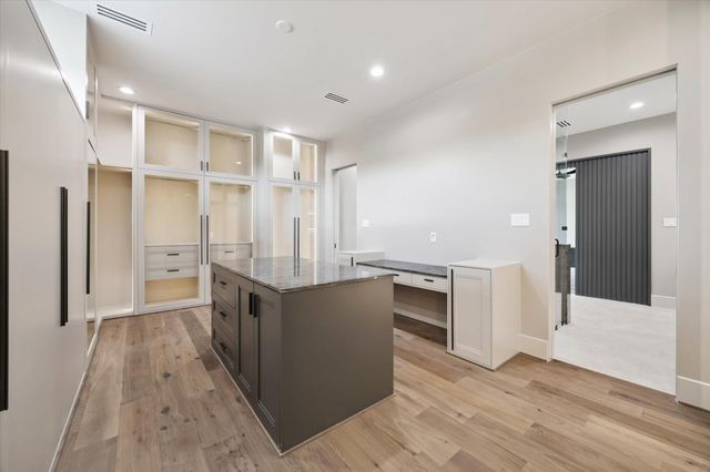 2120 Branard Street, Houston, TX 77098