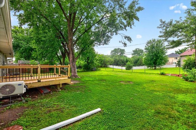 5657 Nevada Avenue N, Crystal, MN 55428