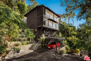 1782 Viewmont Drive, Los Angeles, CA 90069
